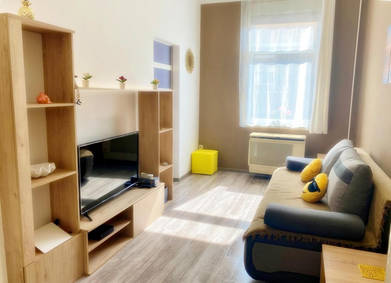 Pihi-Lak Apartman Siófok Extérieur photo